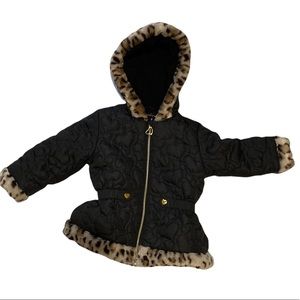 Pistachio Girls’ Gold Heart Quilted Black Coat with Faux Fur trim Size Small 4